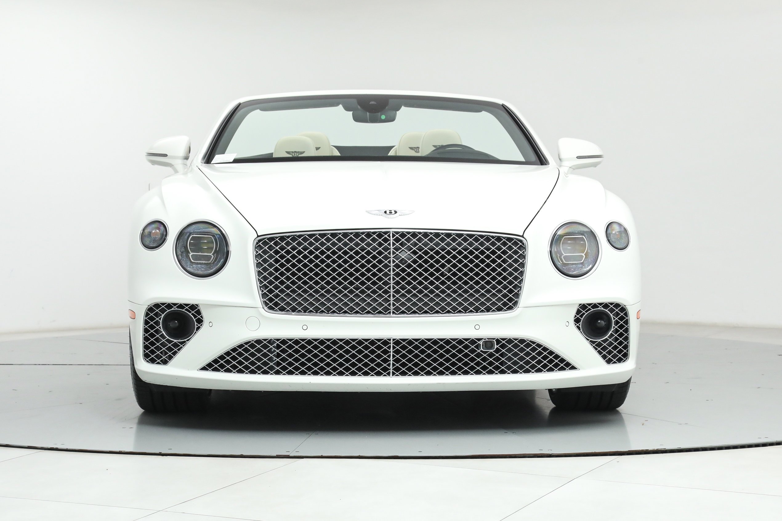 Used 2022 White Bentley GT V8 Convertible image 10