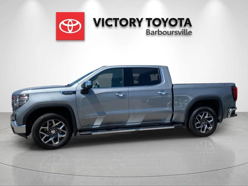 Used 2024 Silver GMC SLT image 2