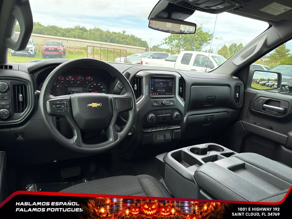 Used 2024 Summit White Chevrolet Custom image 25