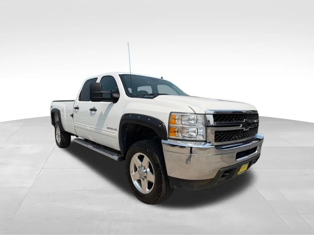 Used 2012 White Chevrolet LT image 8