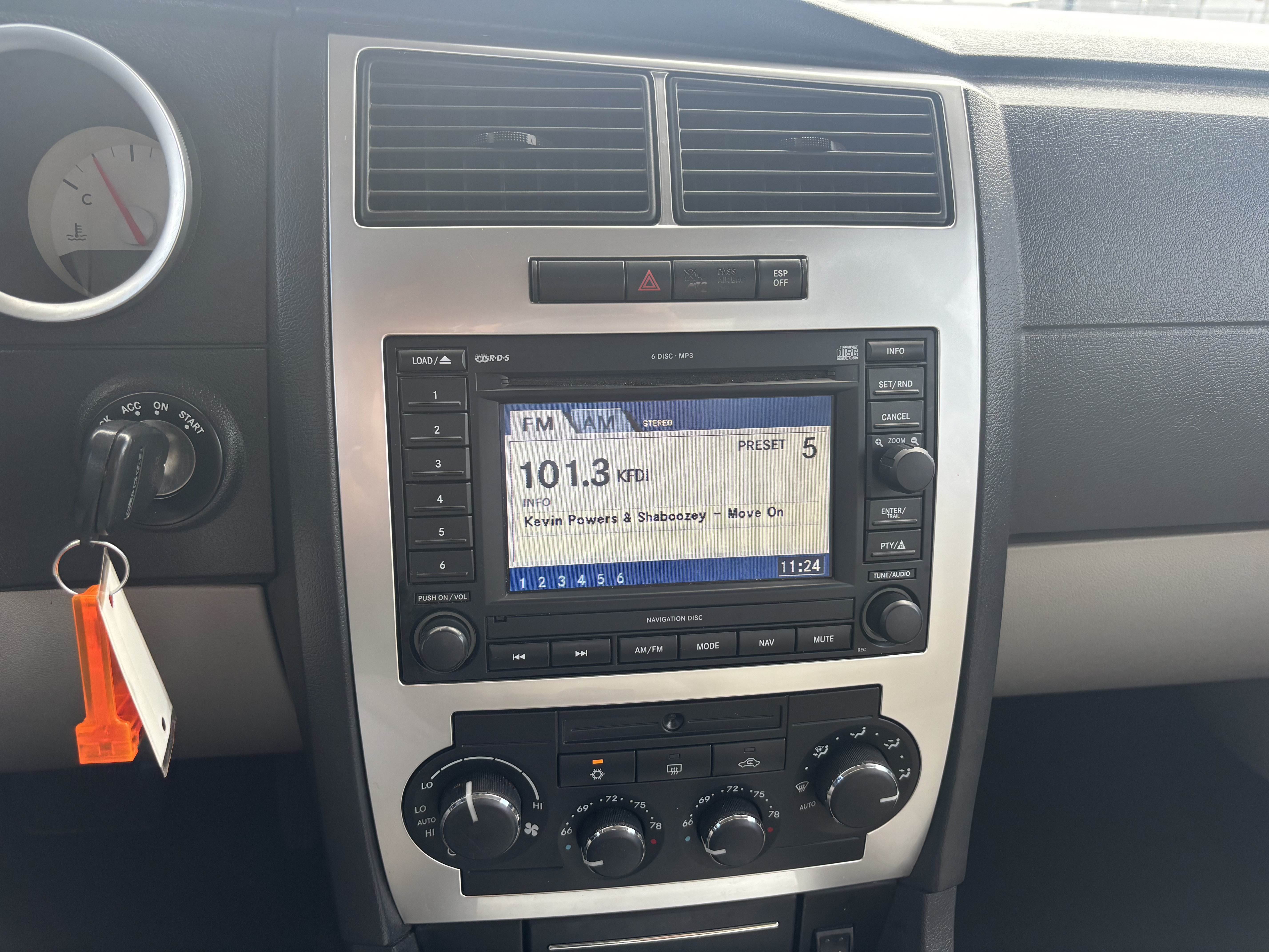 Used 2006  Dodge R/T image 11