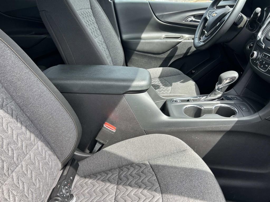 Used 2024 Mosaic Black Metallic Chevrolet LT image 21