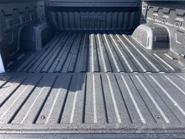 2026 GMC Sierra 1500 SLT - Photo 10
