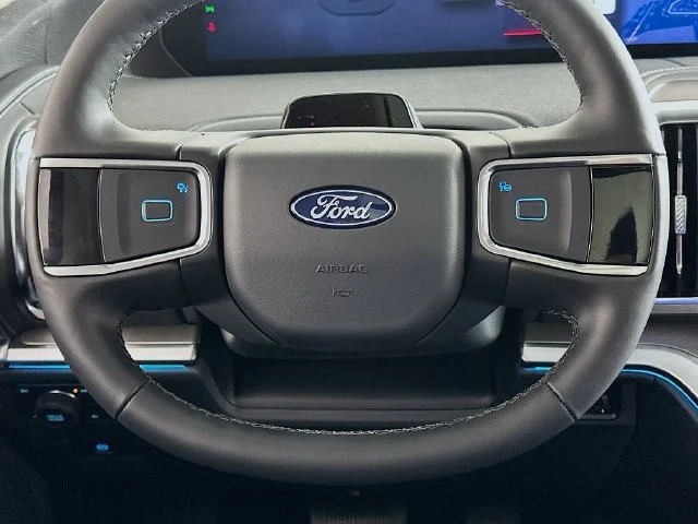 New 2026 Ford Expedition Platinum