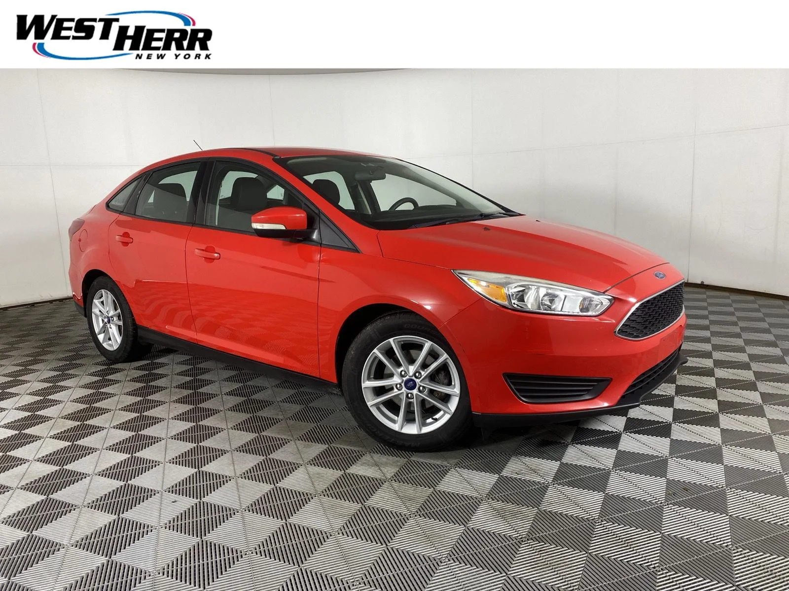 2015 Ford Focus Sedan SE's photo