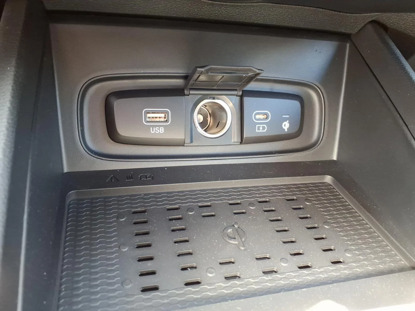 New 2026 Onyx Black Hyundai SEL image 26