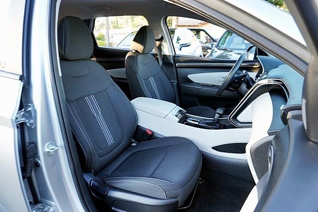 Used 2024 Silver Hyundai SEL image 12