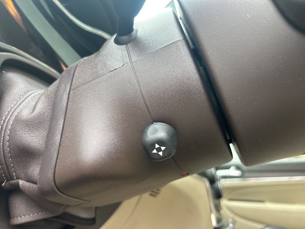 Used 2019 White Jeep Overland image 20