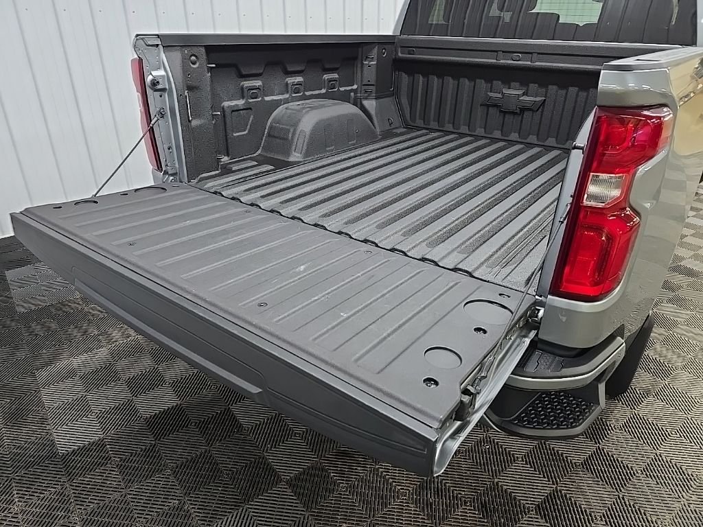 Used 2023 Gray Chevrolet RST image 11