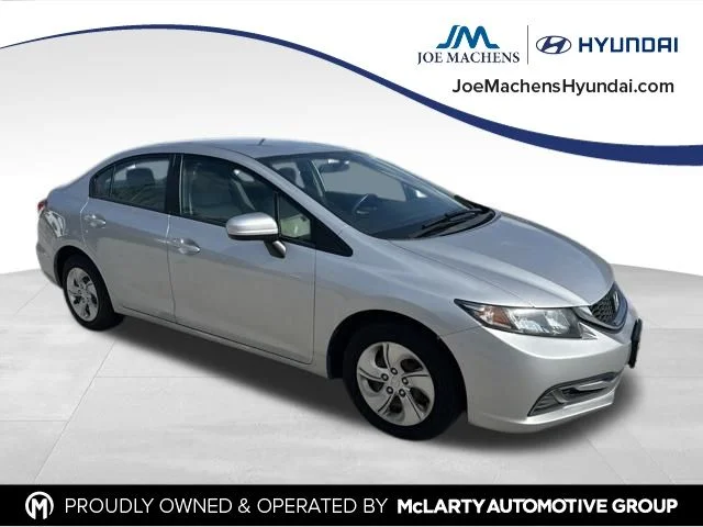 Used 2015  Honda LX image 4