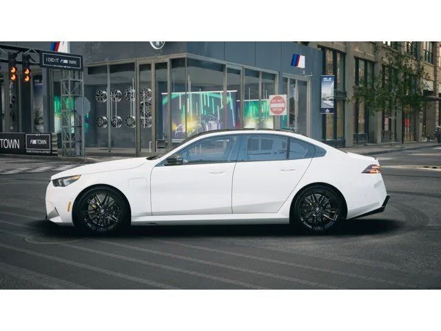 New 2026 Alpine White BMW Base image 4