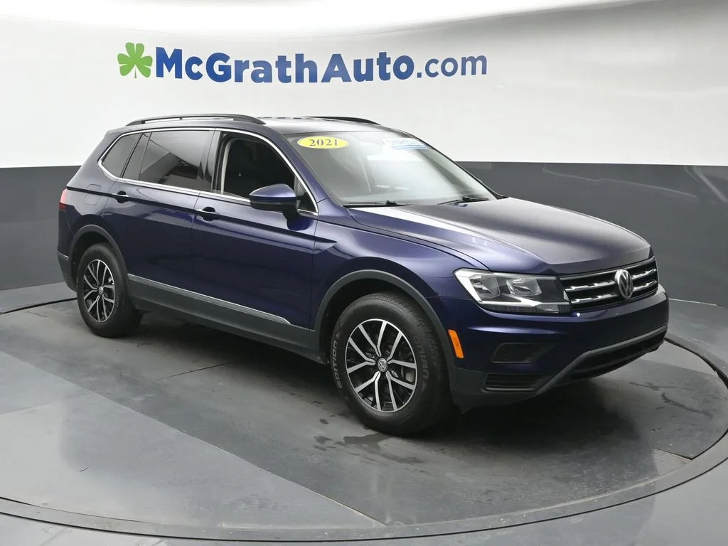 Certified Used 2021 Blue Volkswagen 2.0T SE image 2