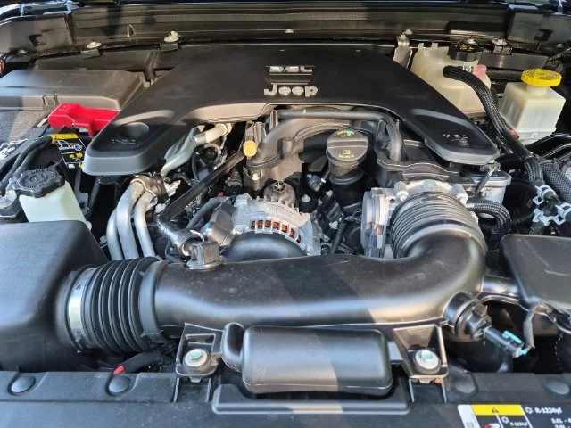 Used 2020 Black Jeep Sport image 25