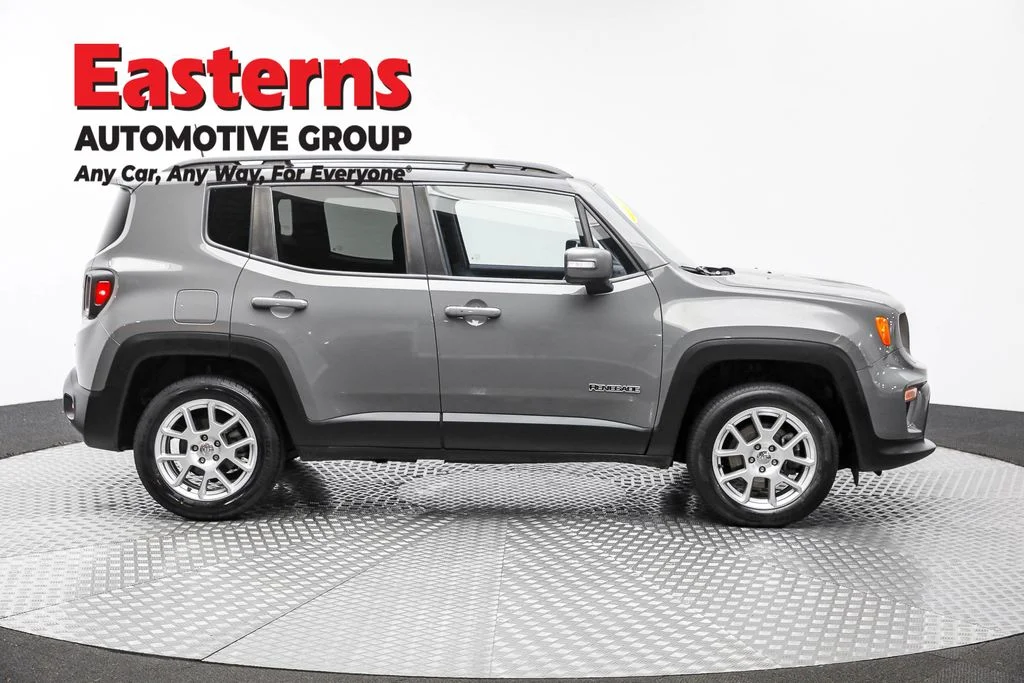 Used 2021 Gray Jeep Limited image 4