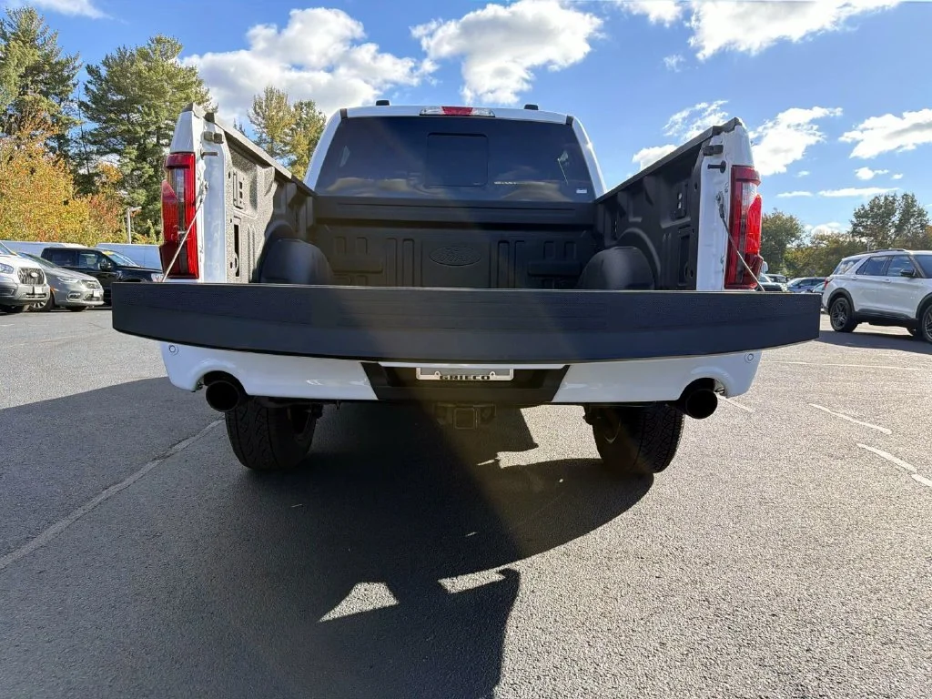 Used 2026 Oxford White Ford XLT image 11