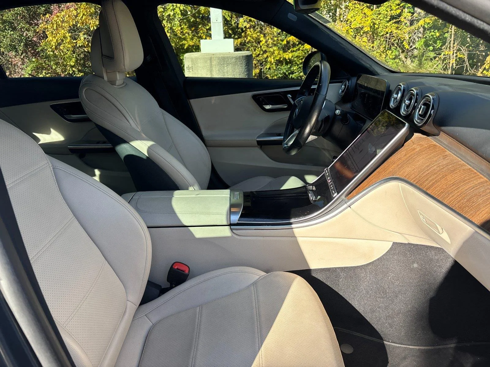 Used 2022 Graphite Grey Metallic Mercedes-Benz C 300 image 40