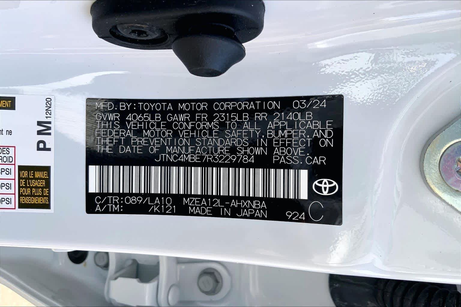 Used 2024 Wind Chill Pearl Toyota XSE image 33