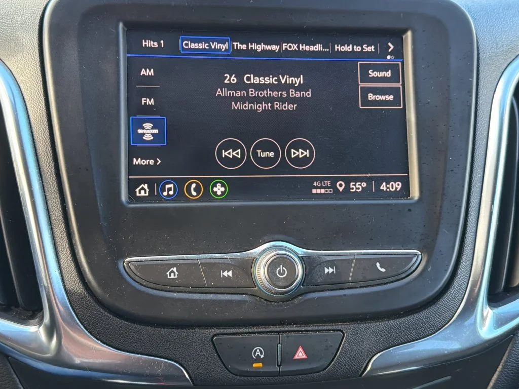 Certified Used 2024 Iridescent Pearl Tricoat Chevrolet LT image 21