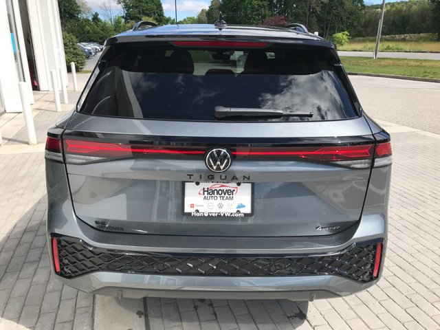 New 2026 Platinum Gray Metallic Volkswagen SE R-Line Black image 7