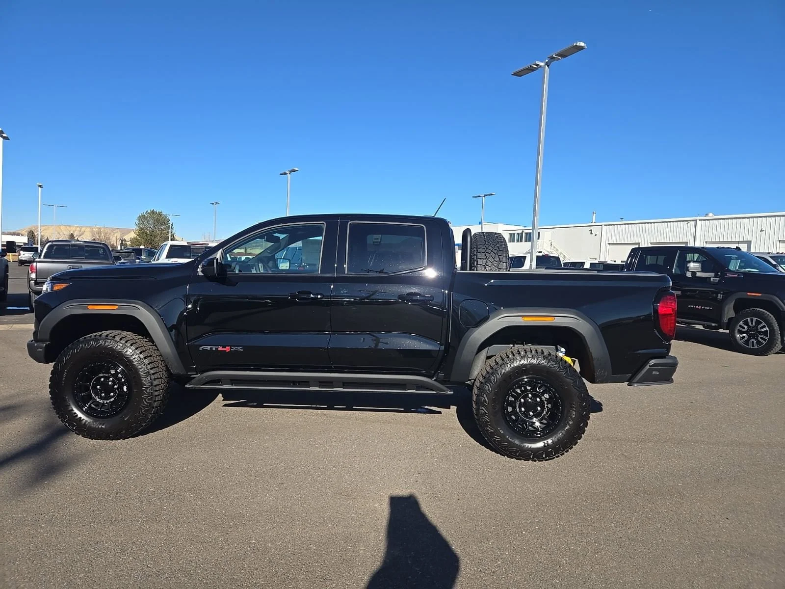 2026 GMC Canyon AT4X - Photo 6