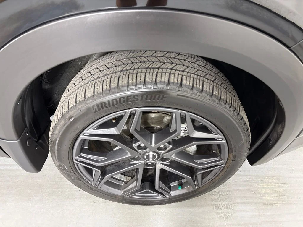 Used 2025 Black Nissan SR image 11