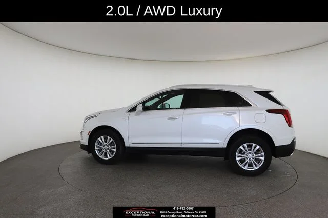 Used 2022 White Cadillac Luxury image 8