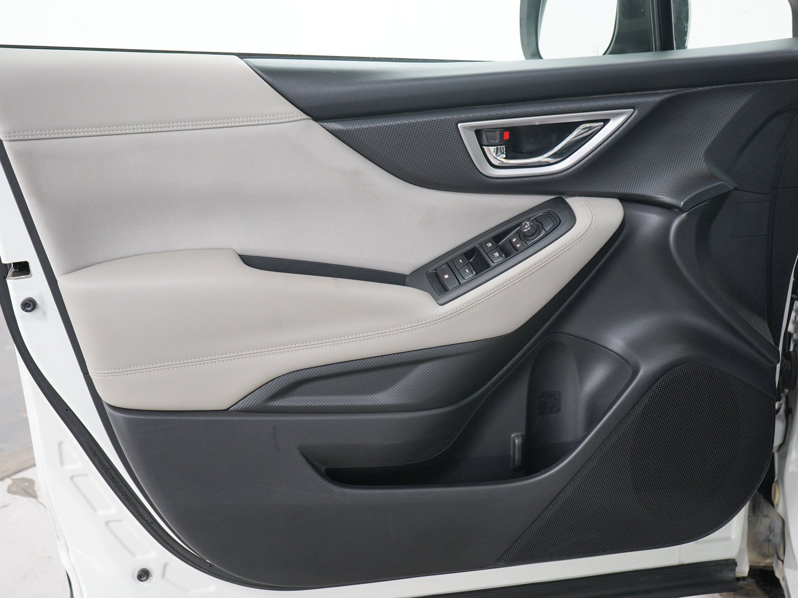 Used 2021 Crystal White Pearl Subaru Premium image 22
