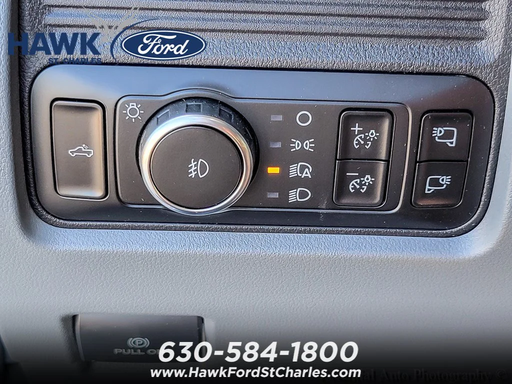 New 2026 Oxford White Ford F-250® XLT image 14
