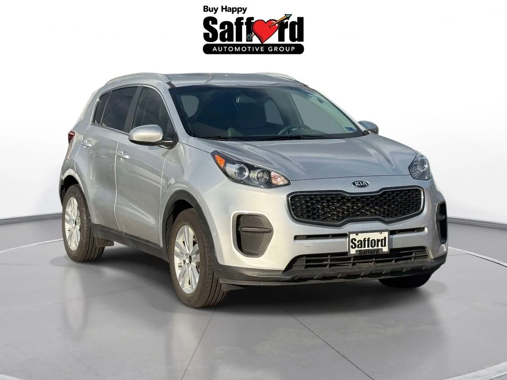 Used 2017 Silver Kia LX image 8