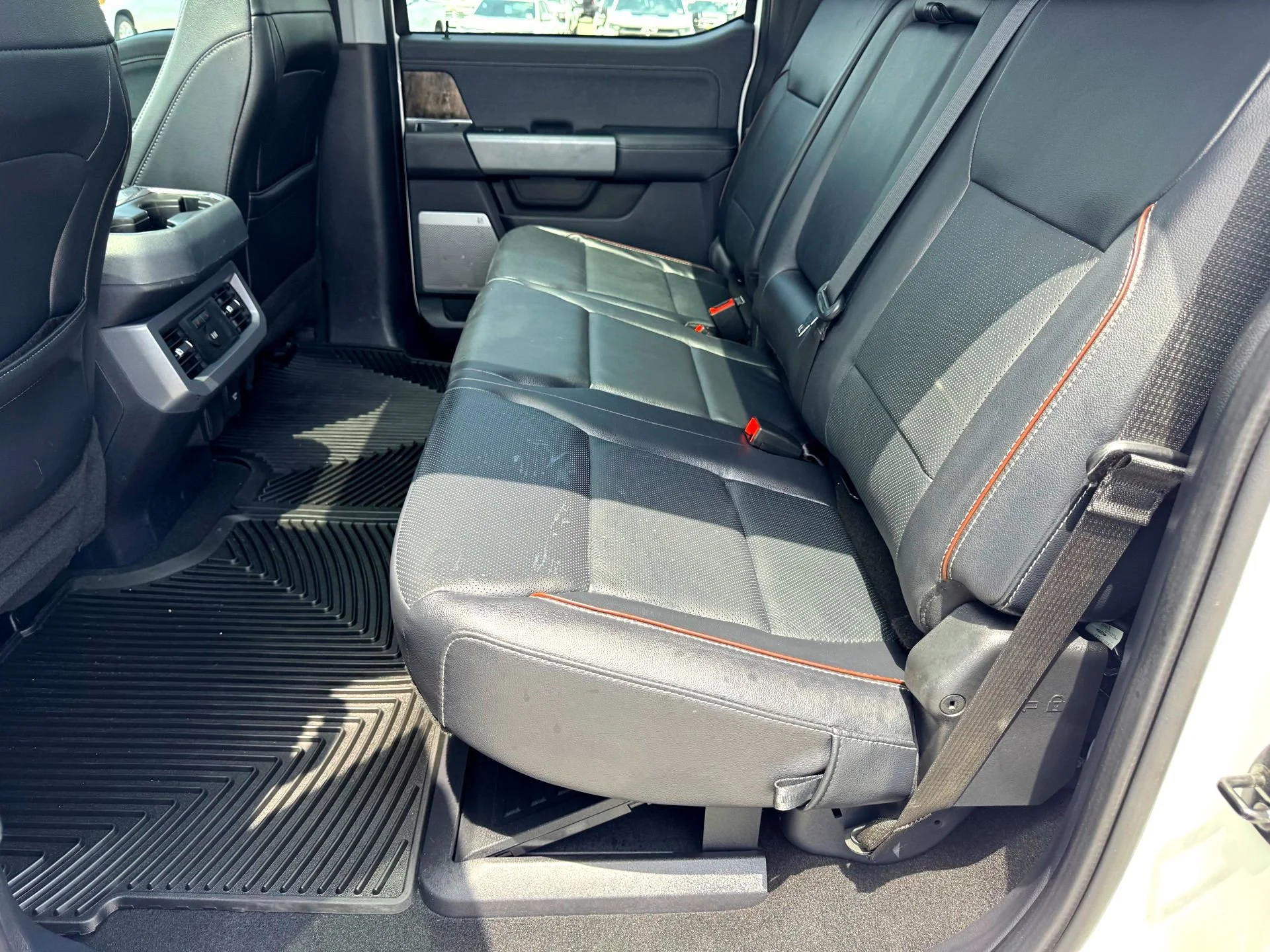 Used 2024 White Ford Lariat image 18