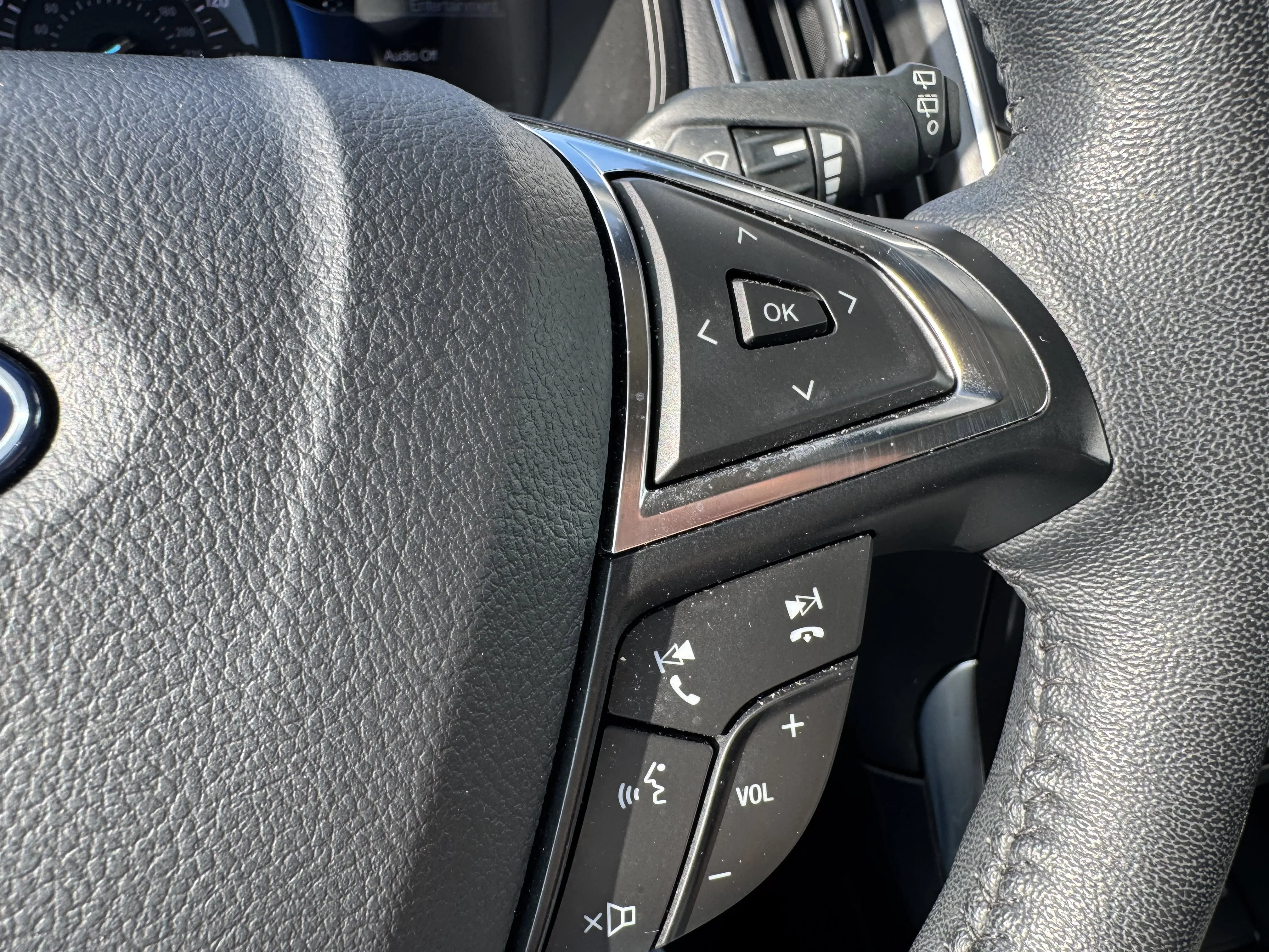 2024 Ford Edge Titanium - Photo 15