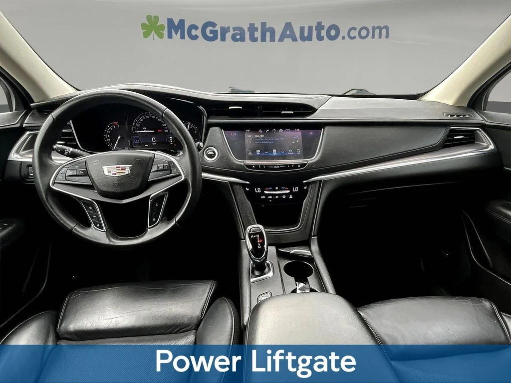 Used 2017 White Cadillac Luxury image 10