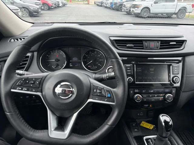 Used 2020 Black Nissan SL Intelligent AWD image 16