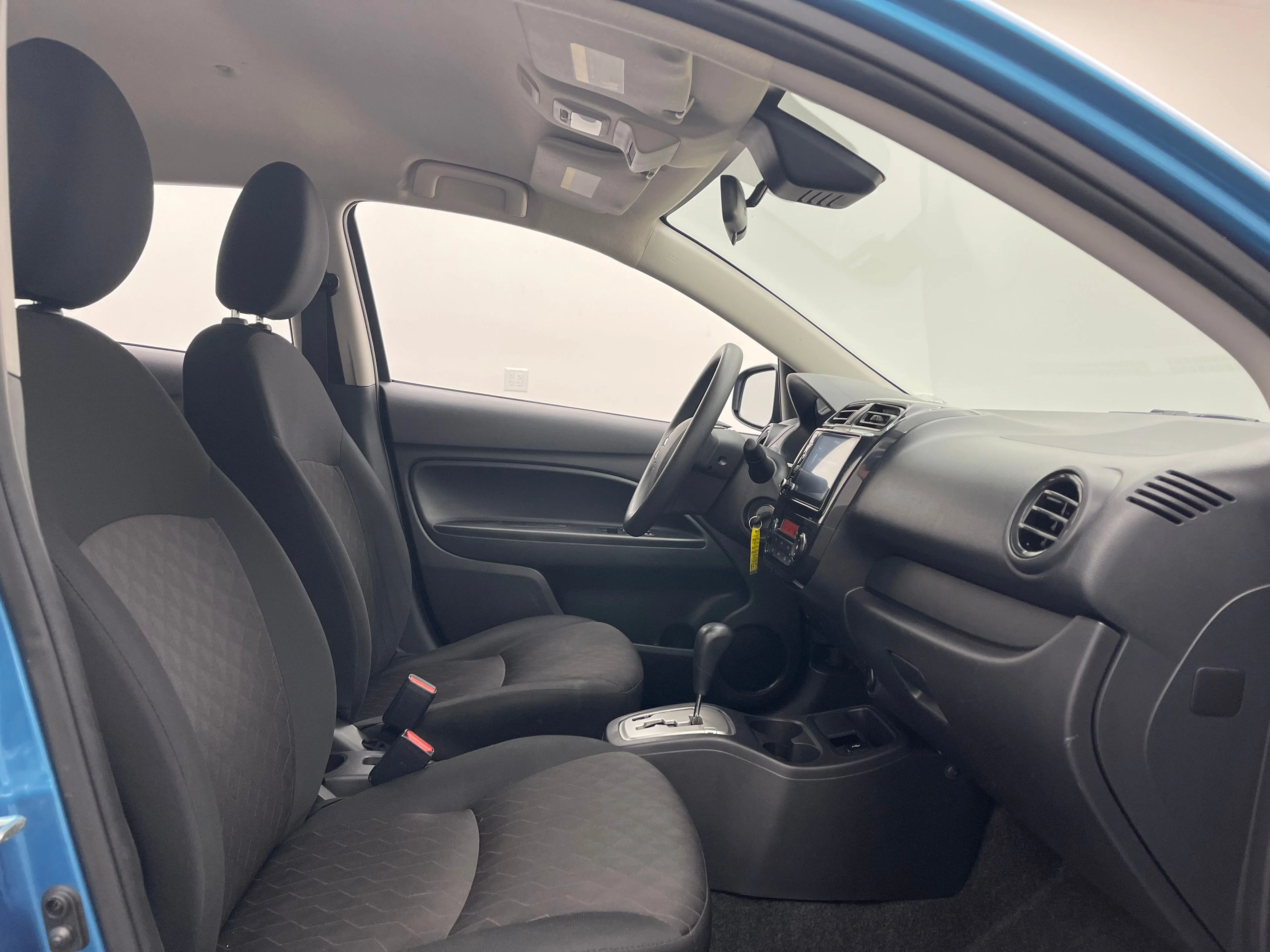 Used 2024 Blue Mitsubishi ES image 26