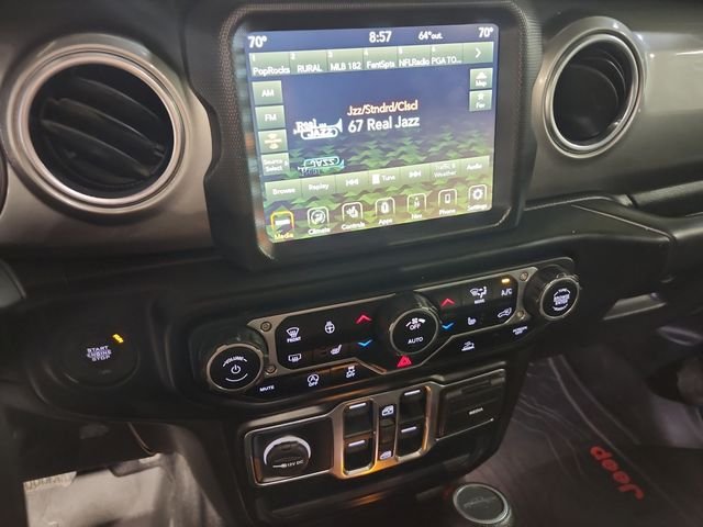 Certified Used 2020 Blue Jeep Overland image 10
