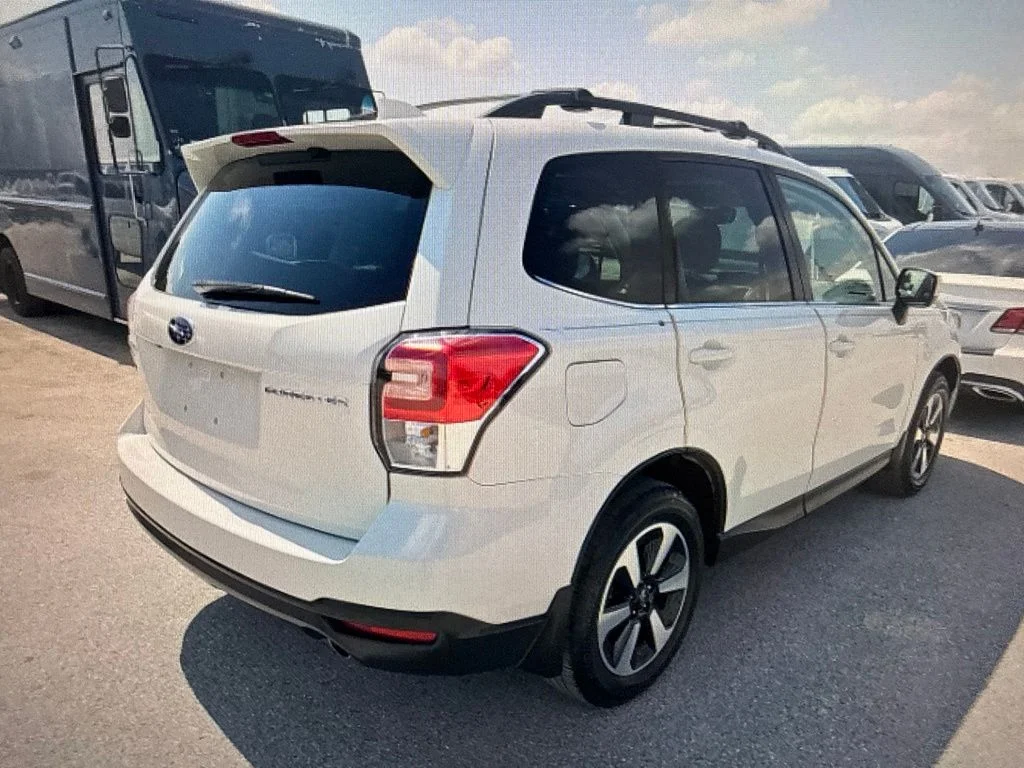 2018 Subaru Forester Limited AWD photo