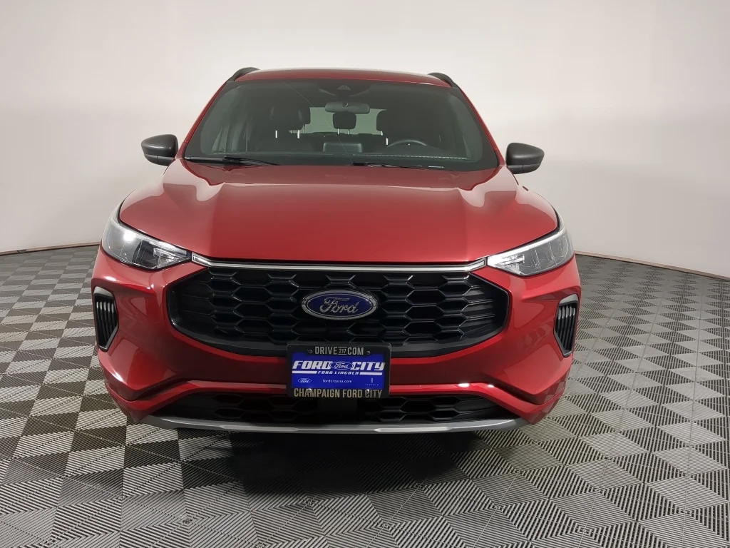 Used 2023 Red Ford ST-Line image 3