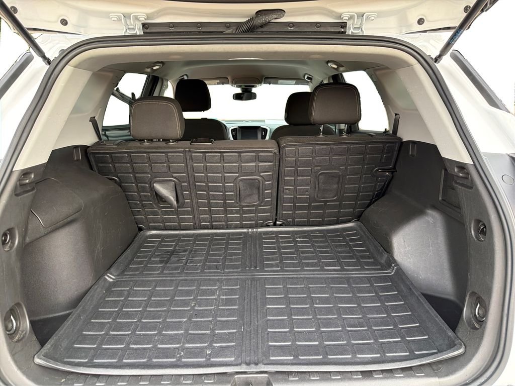 Used 2022 Summit White GMC SLE image 13