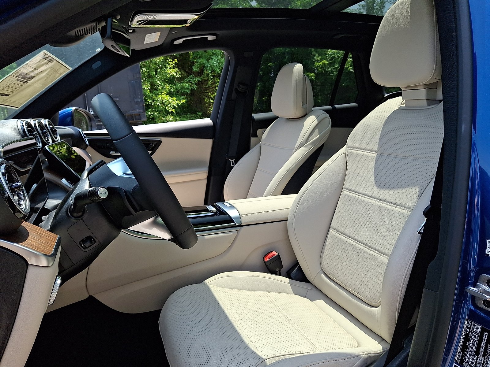 New 2026 Starling Blue Metallic Mercedes-Benz GLC 300 image 11
