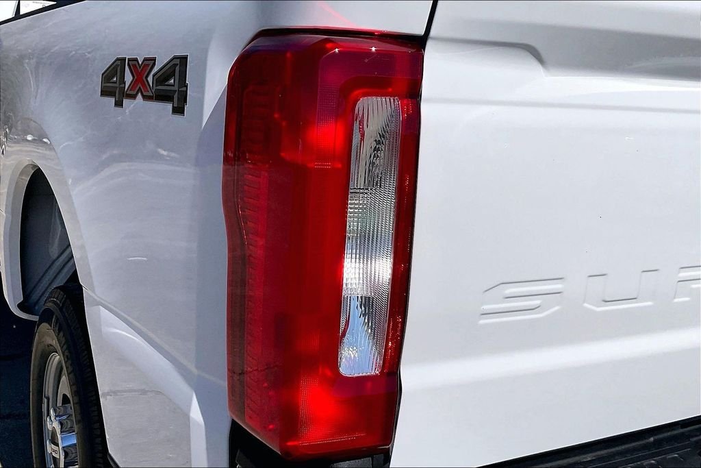 New 2026 Ford Super Duty F-250 XL 4D Crew Cab