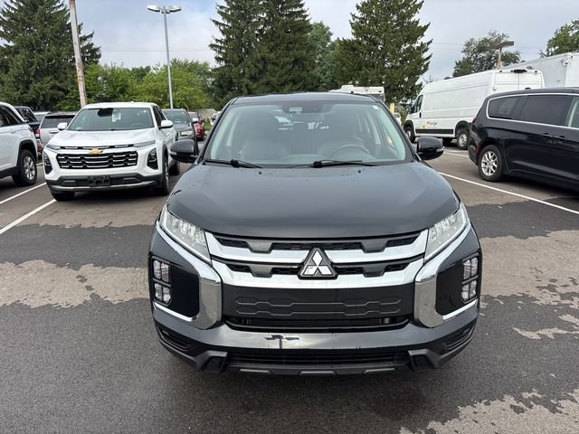 Used 2024 Black Mitsubishi 2.0 SE image 5
