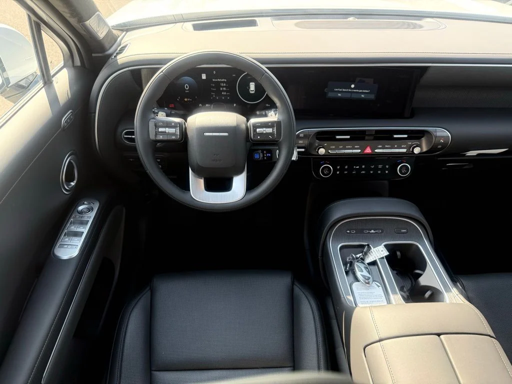 New 2026 Creamy White Pearl Hyundai Calligraphy image 19