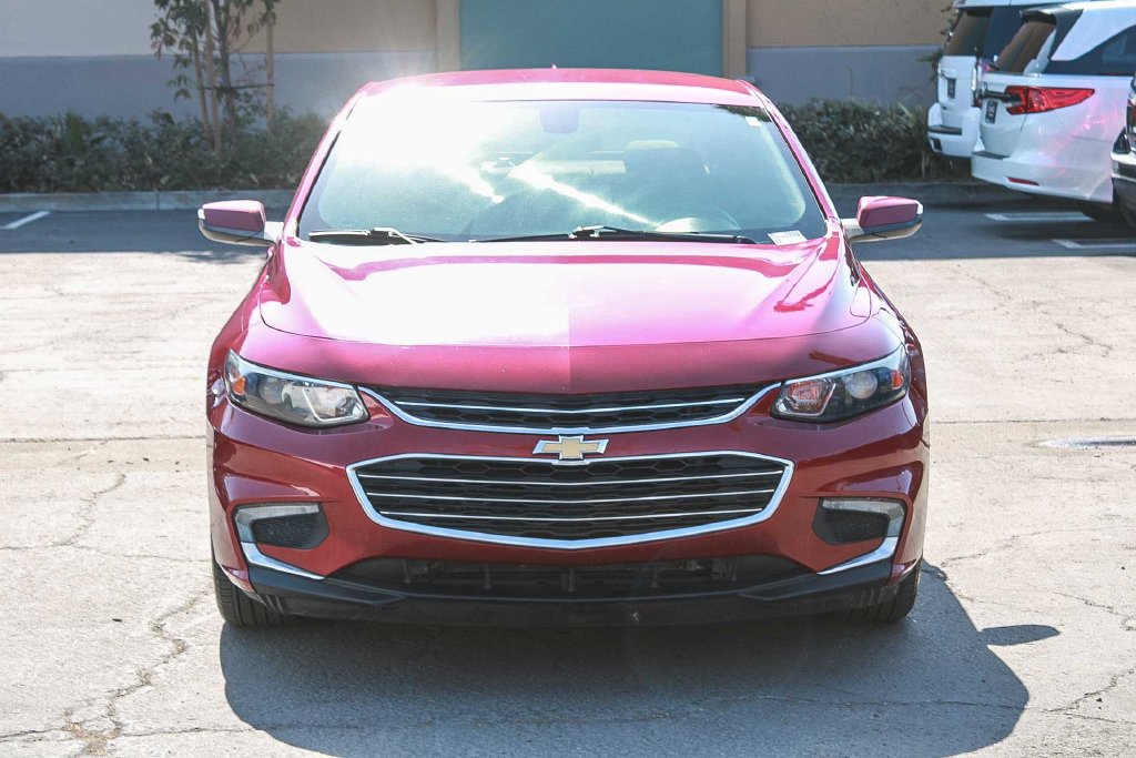 Used 2018 Chevrolet Malibu 1LT with VIN 1G1ZD5ST0JF258641 for sale in Oxnard, CA