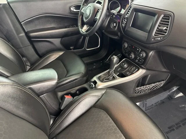 Used 2020 White Jeep Latitude image 21