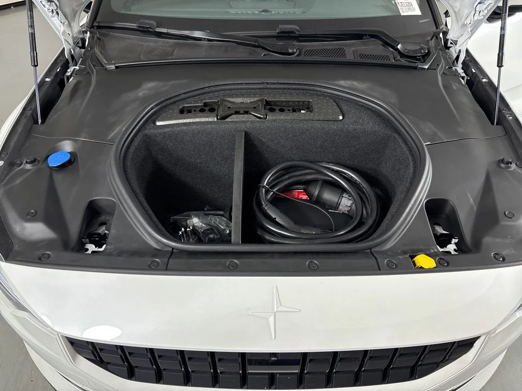 Used 2023 White Polestar Long Range Dual Motor image 40