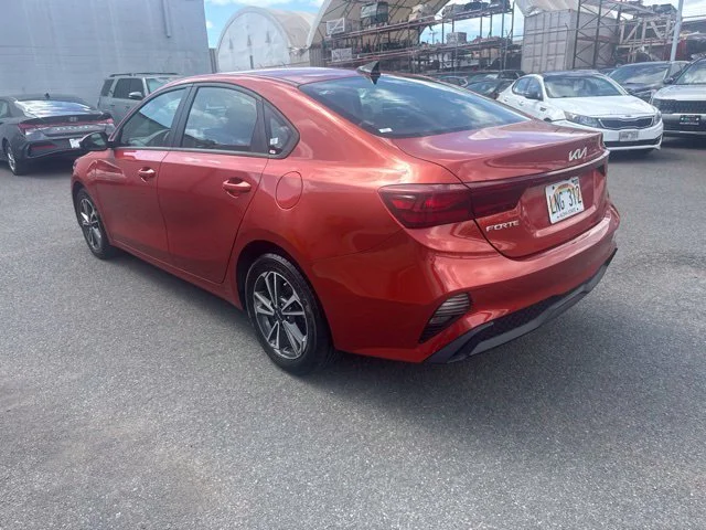 Used 2024 Red Kia LXS image 3