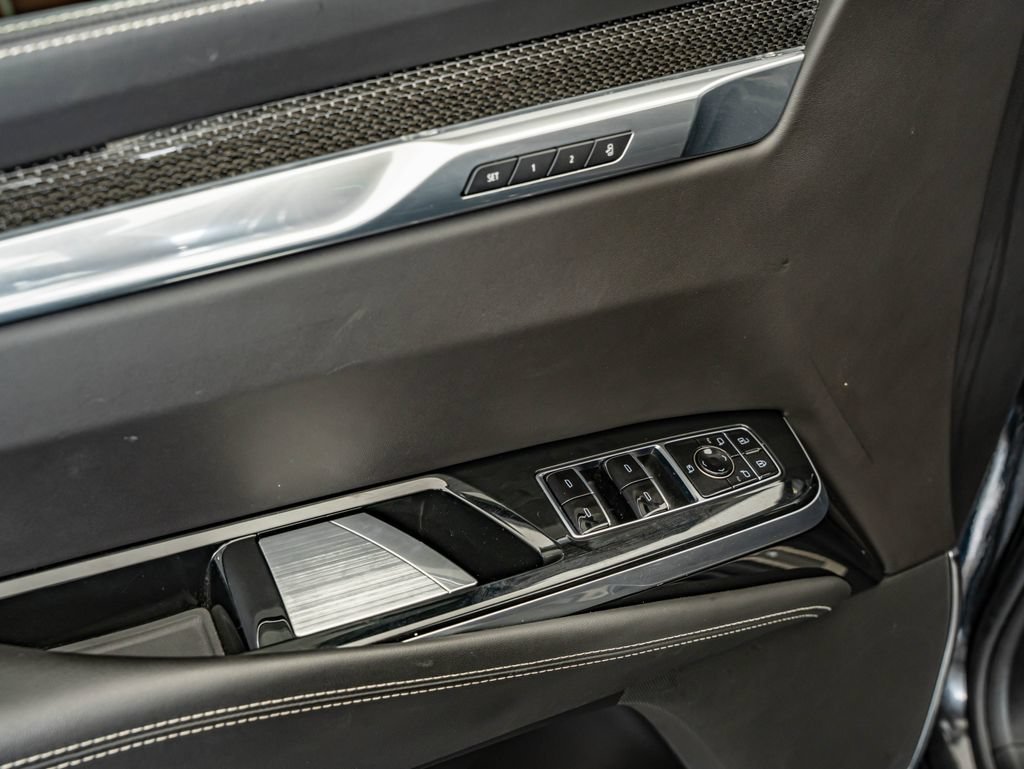 Used 2025 Black Raven Cadillac V-Series image 18