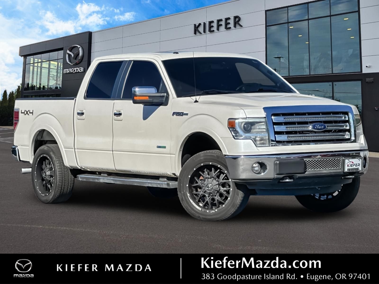Used 2013 White Ford Lariat image 1