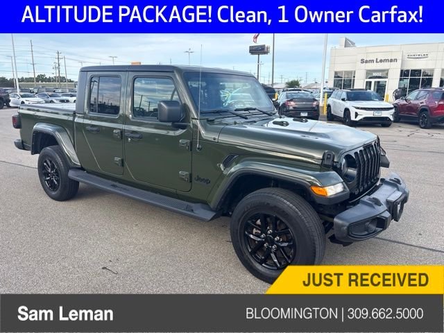 Used 2022 Green Jeep Altitude image 1