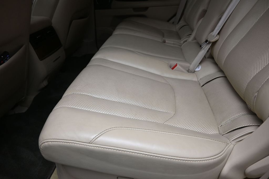 2017 Lexus LX 570 - Photo 17